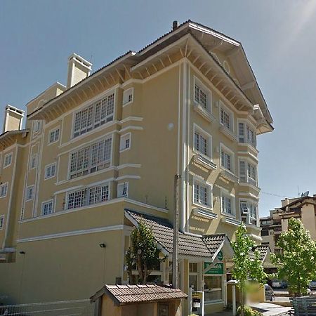 Apartamento Solar Do Centro - Gramado Rs Luaran gambar